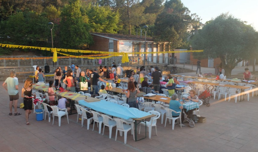 Preparant les taules per a la revetlla